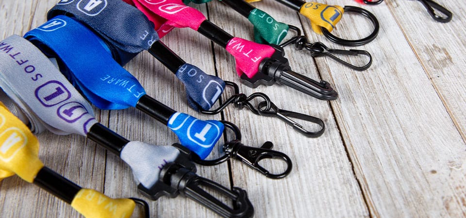 What Types of Lanyard Clips and Accessories Can I Choose From