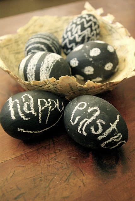 easy easter eggs - chalkboard