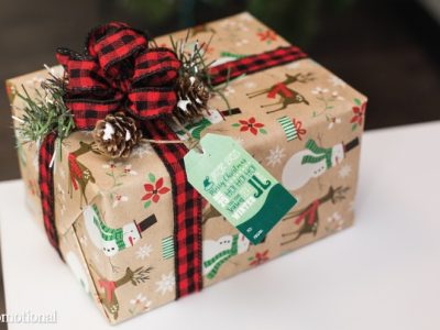 Ultimate Holiday Gift Wrapping Guide | How To Wrap A Present And Tie The Perfect Bow – With Free Gift Tags!