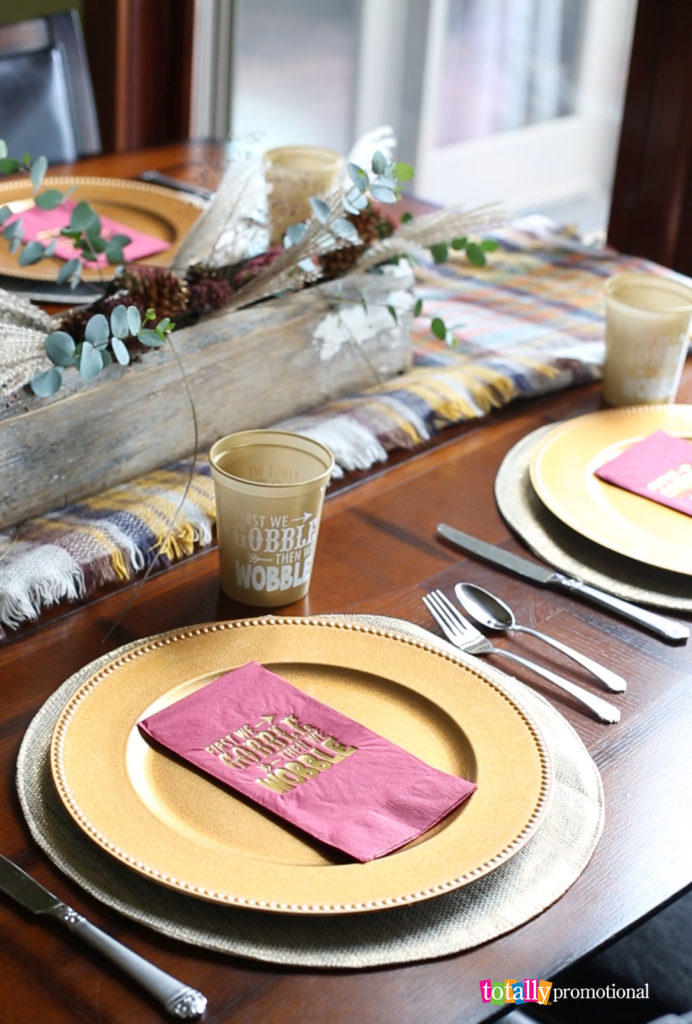 easy Thanksgiving centerpiece for big party