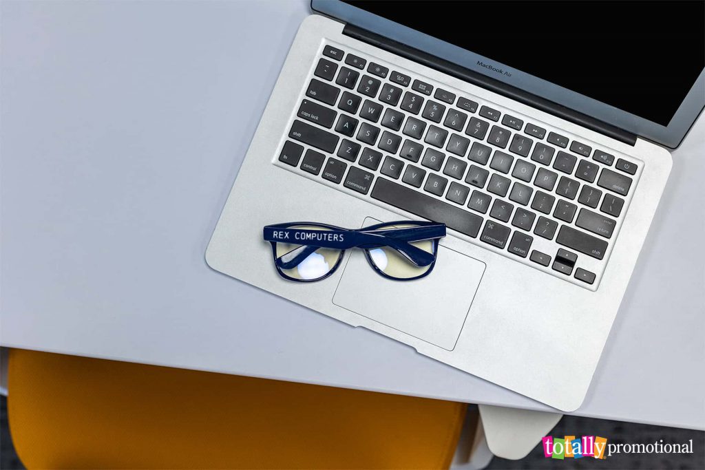 customized blue blocking glasses with laptop